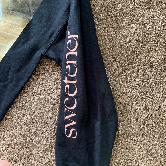 NEW Sweetener World Tour Black Stairs Crewneck - Picture 4 of 6